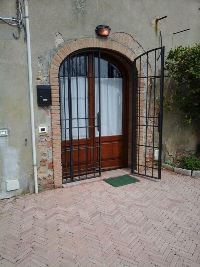 Апартаменты Casa Agostini Лари Экстерьер фото
